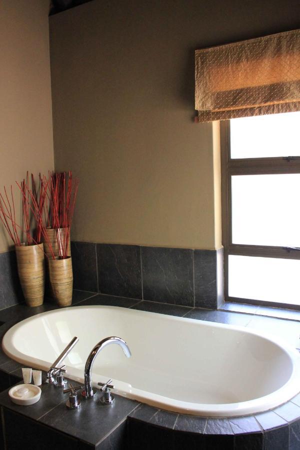 Bass Lake Country Lodge Pretoria-Noord Dış mekan fotoğraf